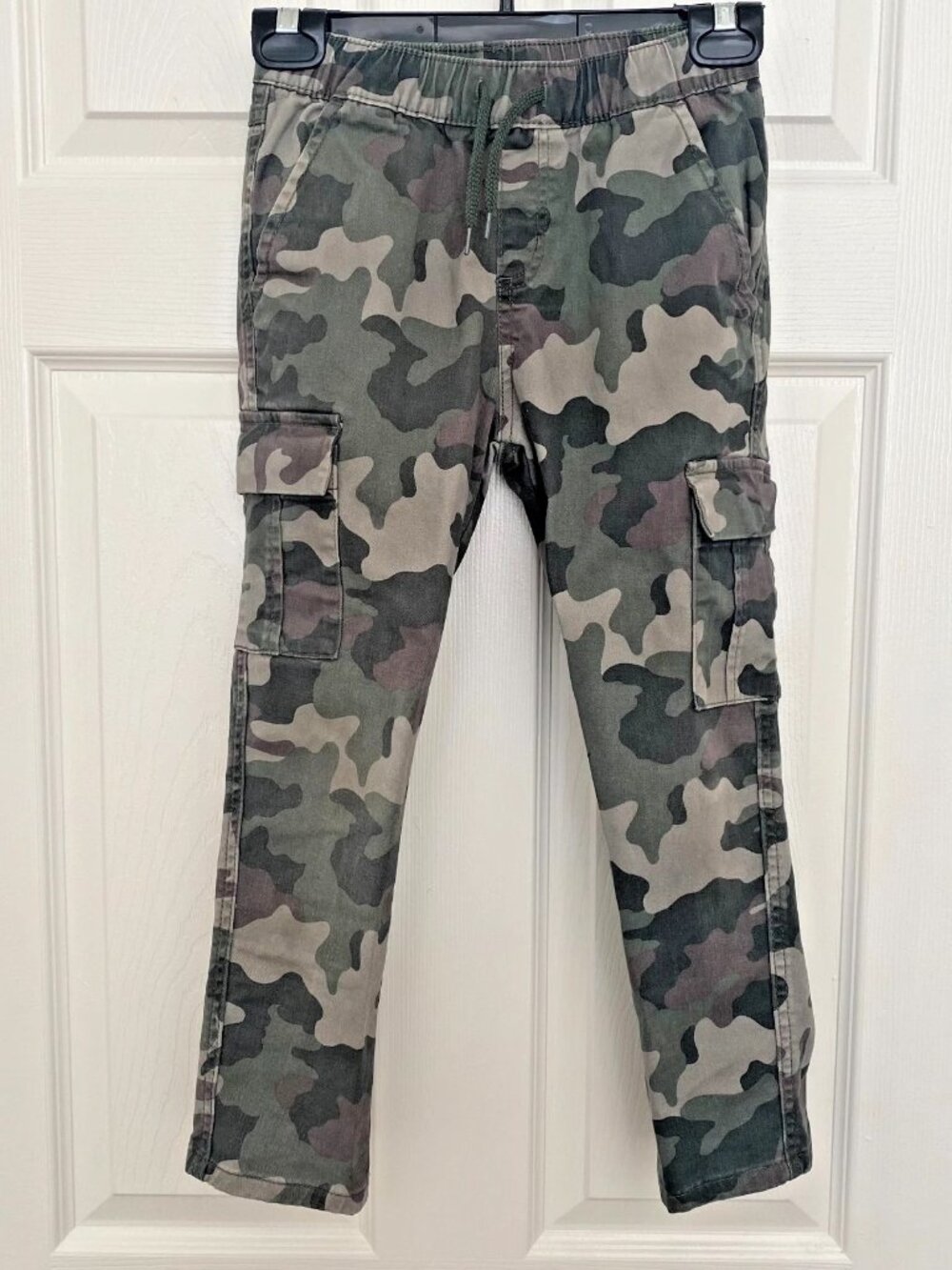 Cat & Jack Boys Camo Cargo Pants Size 6 Green Stretch Tapered EUC